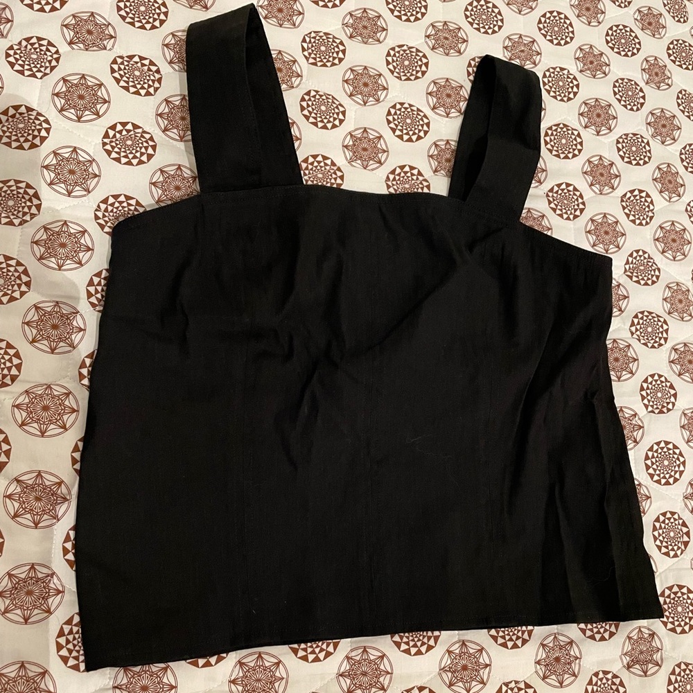 Vince Black Crop Top❣️NWT🤗